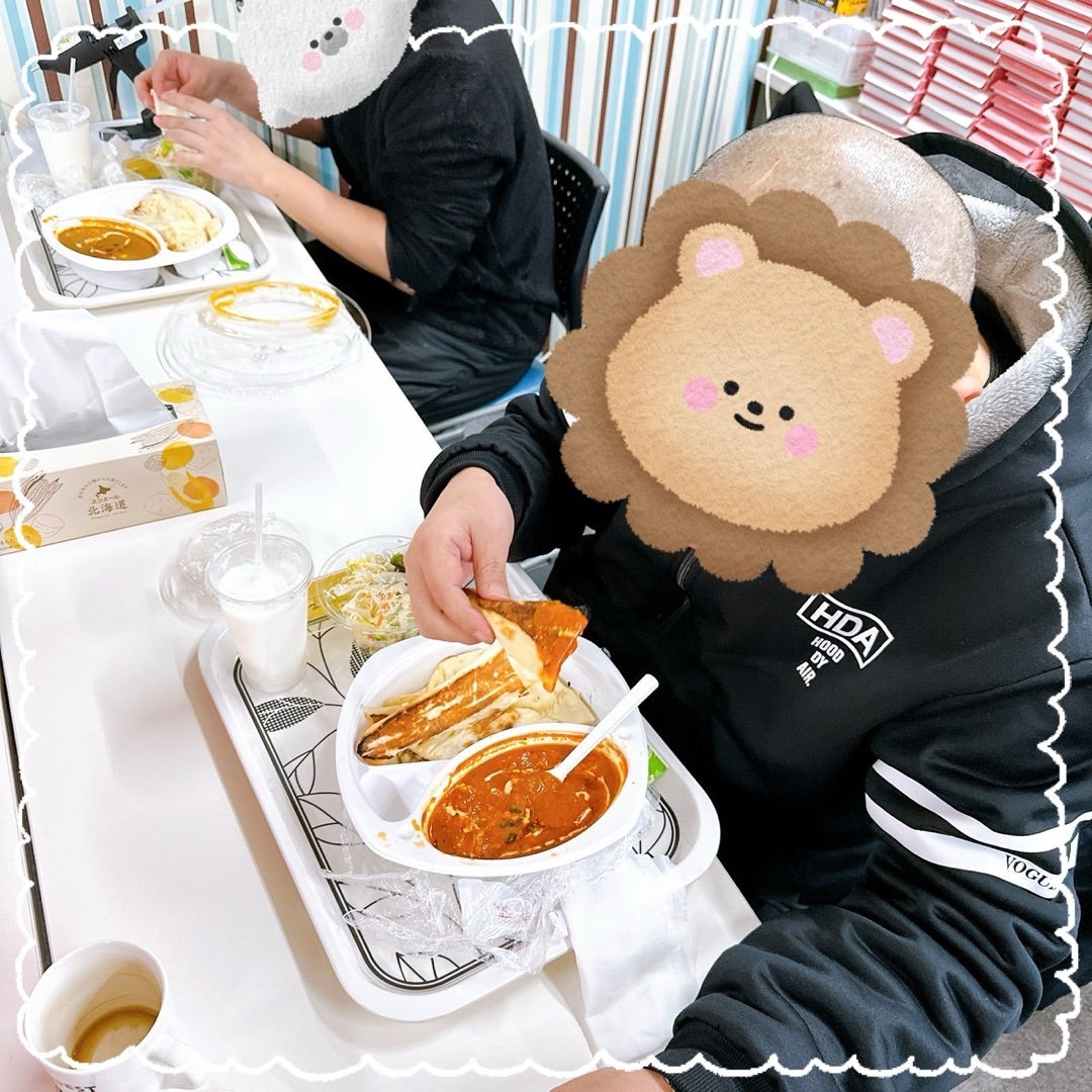 ☆カインドライフ3月レクリエーションのご紹介☆～カインドライフ内でカレーランチ～サムネイル