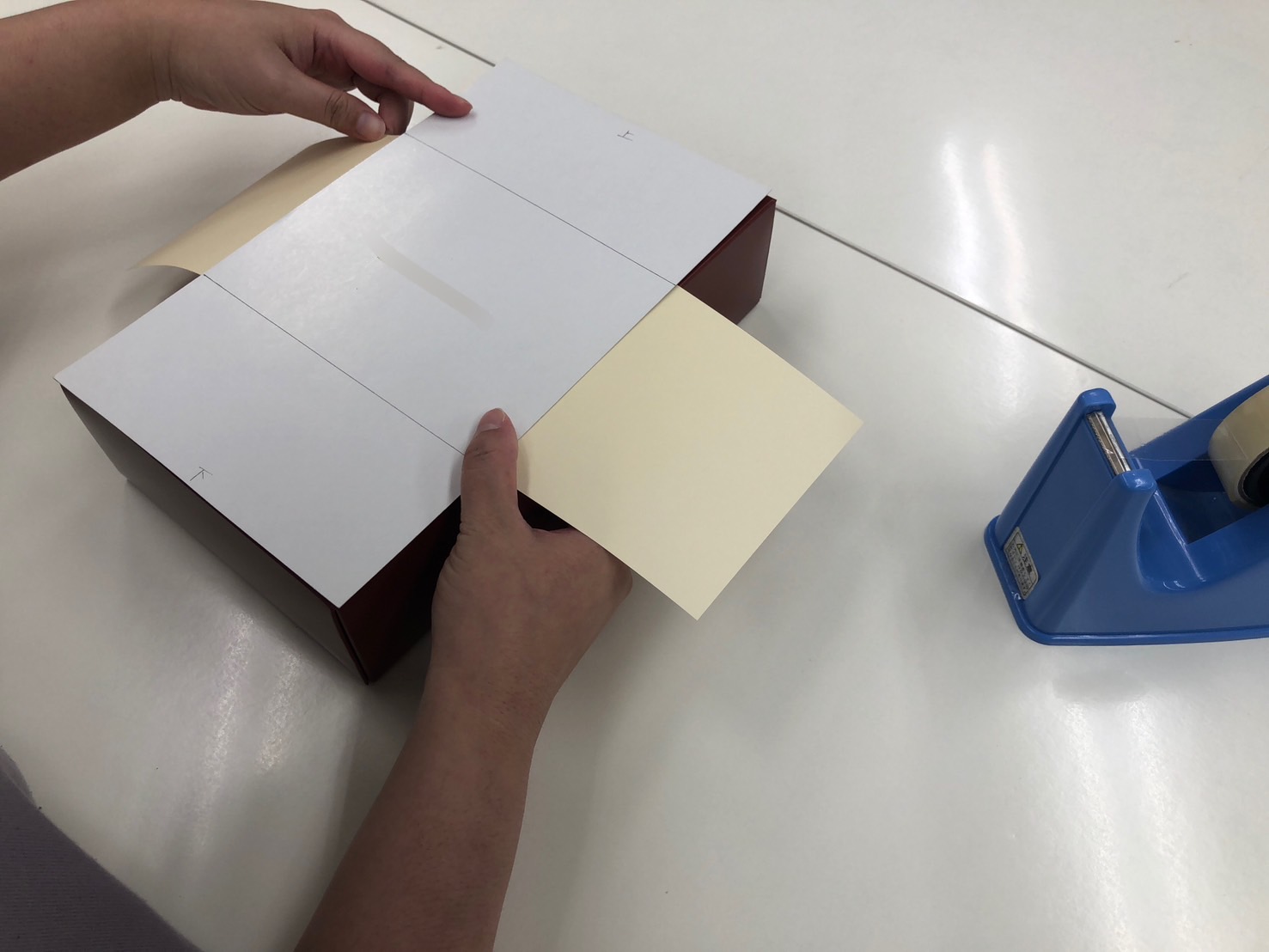 サンライフ🎀熨斗貼作業の様子サムネイル